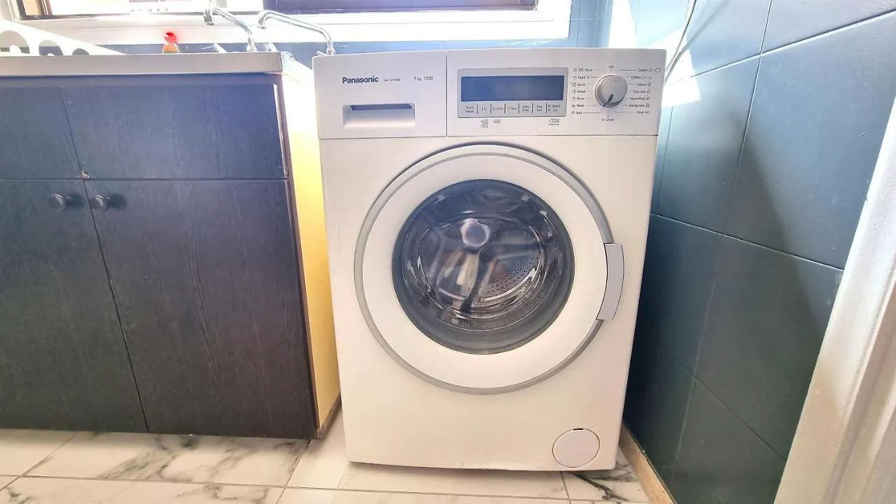 Cozy Beach Apt, Near Airport With 100Mbit Internet Larnaca