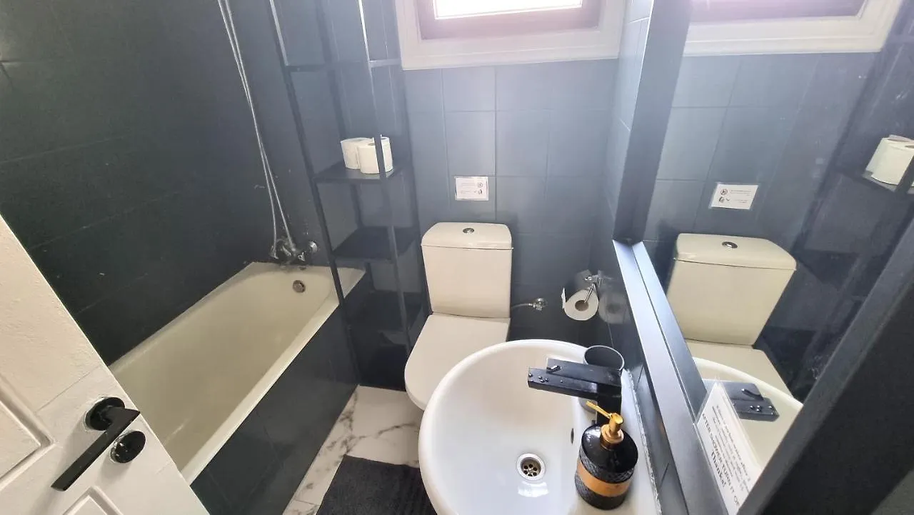 Cozy Beach Apt, Near Airport With 100Mbit Internet Larnaca Apartmán